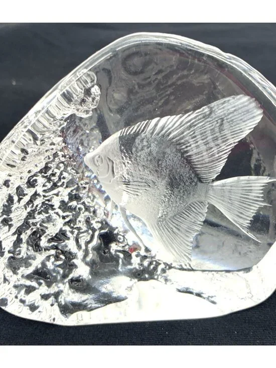 Art Glass Angel Fish Paperweight Clear Sweden Signed Numbered 4" Tall - Picture 1 of 8